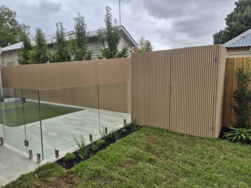 Fencing in your entertaining area